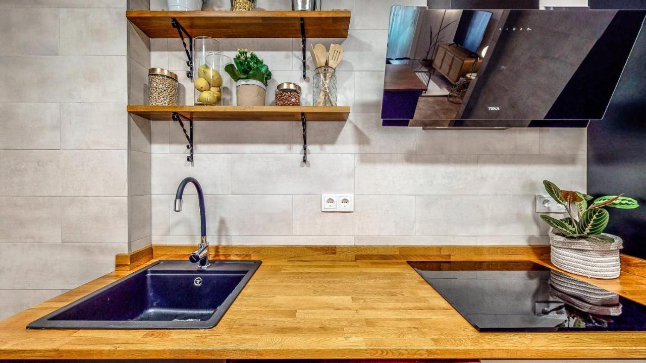 Holisplace- Lovely Apartment In Downtown Alicante Ngoại thất bức ảnh
