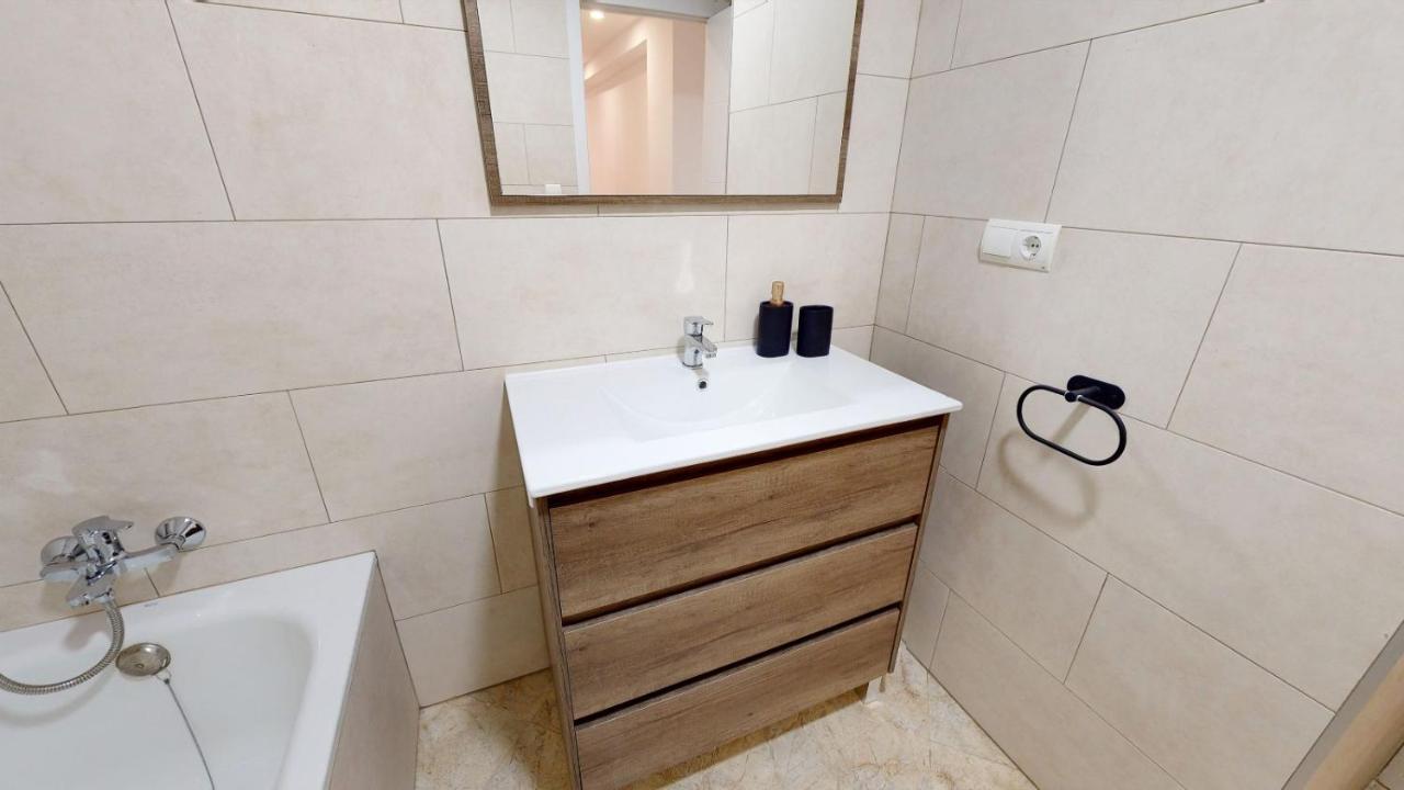 Holisplace- Lovely Apartment In Downtown Alicante Ngoại thất bức ảnh